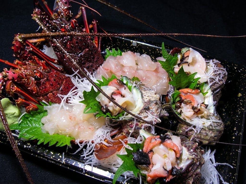 伊勢海老とさざえのお刺身セット